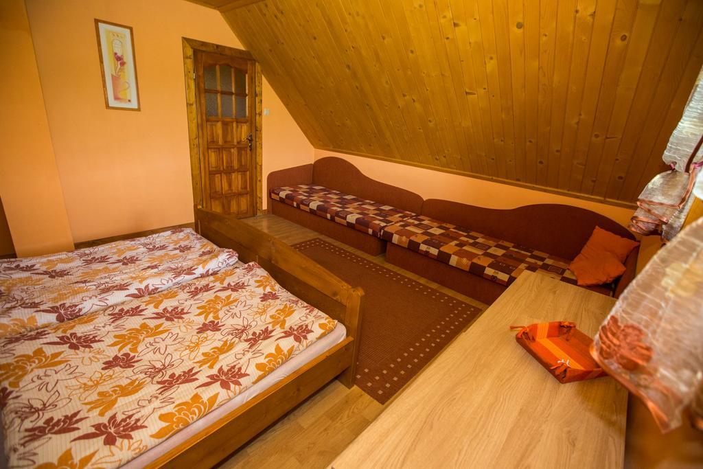 Chata Benusovce Liptovský Trnovec Exteriör bild